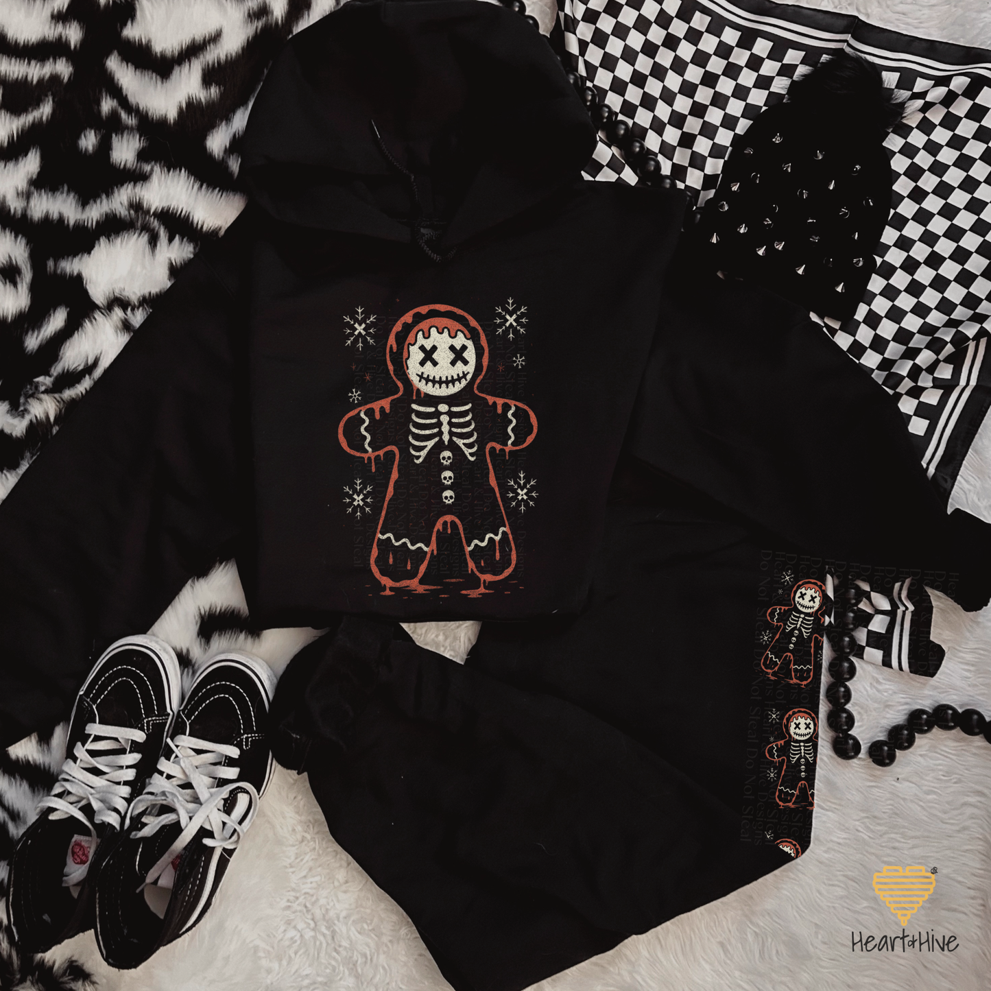 Creepy-Cute Skeleton Gingerbread // BLACK