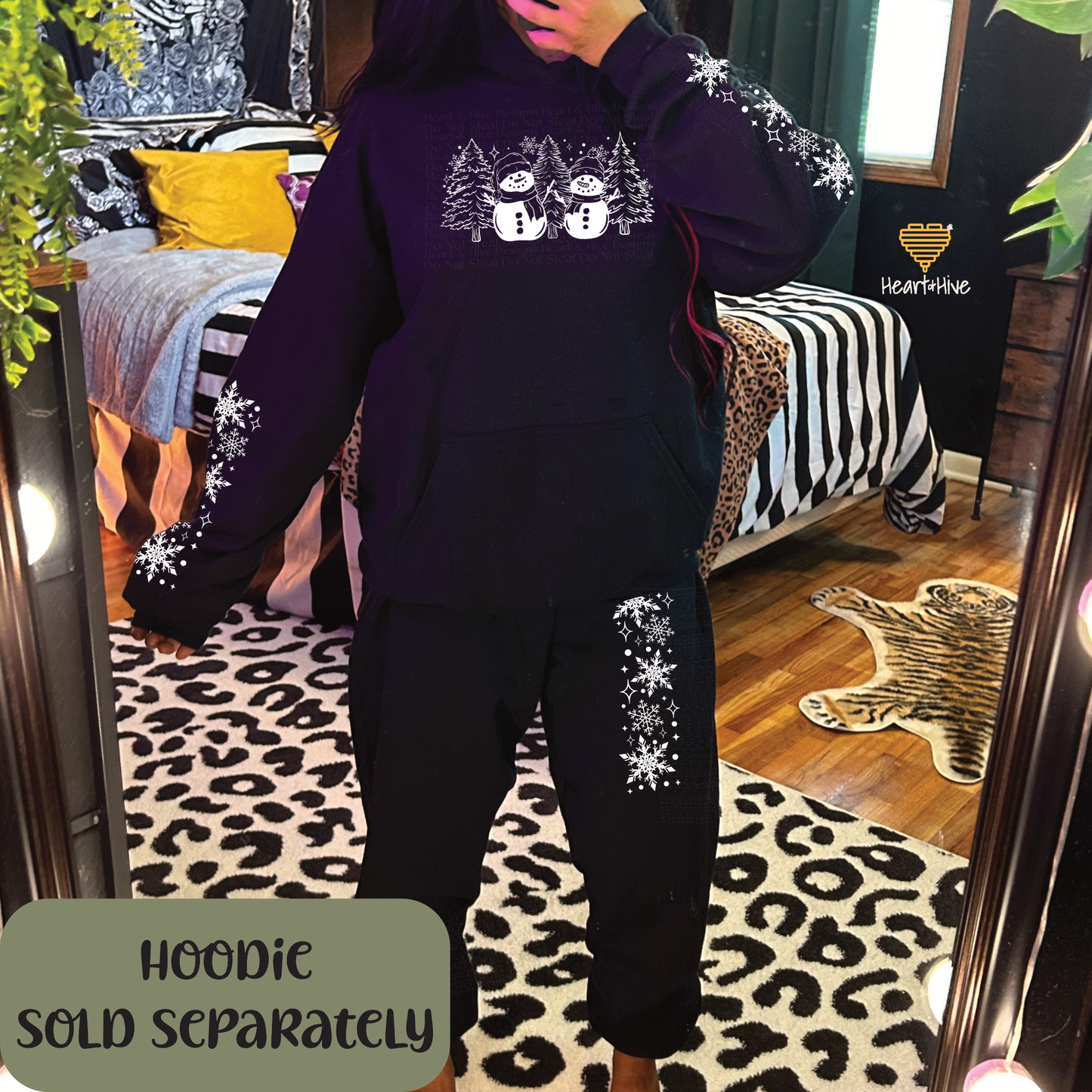 Christmas Snowflake // Softstyle Joggers // BLACK